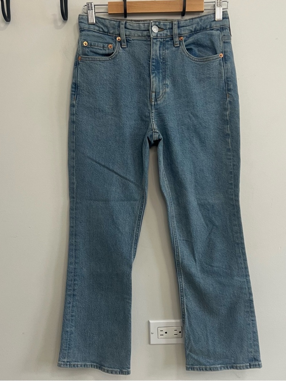 Club Monaco Classic High-Rise Straight Leg Jeans The Kick Crop Spring Jeans
